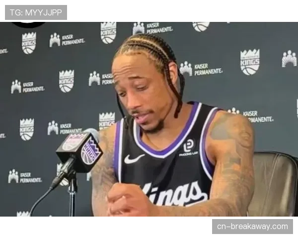 特写：最后一攻，杰森-塔图姆成功单防德马尔-德罗赞，迫使对手高难度后仰打铁