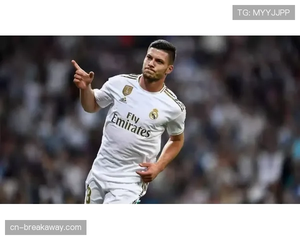 “赛前发布会：朗斯主帅透露，已针对梅斯防守弱点设计了特定射门战术”